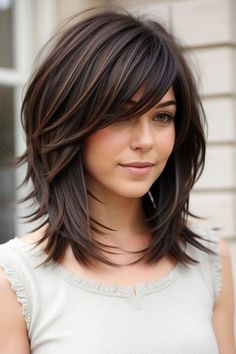 29  Shoulder Hairstyles for Thick Hair Women 12 Hairstyles For Thick Hair, Hair Contouring, Shoulder Hair, Extensions Hair, Haircut And Color