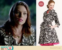 AnnaBeth’s black and white rose print coat on Hart of Dixie http://wornontv.net/11487/ Jewelry Vault, Cheap Beer, Champagne Taste, Print Coat, Star Style, Watercolor Rose, Rock Star, Rose Print