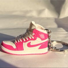 Brand New! Selling Fast Feel Free To Bundle! Nike Shoe Keychain (1) Colors: Pink/White Dunks Keychain, Shoe Keychains, Car Keychain Ideas, Nike Lanyard, Shoe Keychain, Maroon Nike, Keychain Pink, Nike Flight, Keychain Ideas