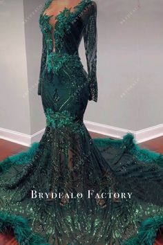 Unique Green Sequin Mermaid Long Sleeve Embellished Prom Dress Metallic Emerald Green Dress, Different Color Prom Dresses, Pretty Prom Dresses Green, Black And Teal Prom Dress, Poison Ivy Prom Dress, Prom Dress Extravagant, Sage Green Prom Dress Black Women, Army Green Prom Dress, Prom Dresses 2024 Green