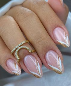 French Manicure Acrylic Nails, Gold Gel Nails, Acrylic Toe Nails, Subtle Nails, Trendy Nail Art Designs, Simple Gel Nails, Pretty Gel Nails, I Love Nails