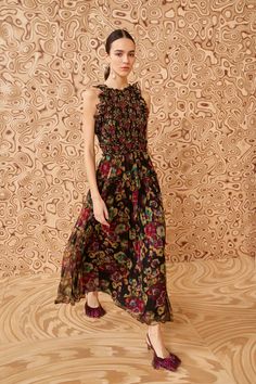 Ulla Johnson Dress, Nyc Boutiques, Printed Long Dresses, Dress Inspo, Silk Midi Dress, Ootd Style, Denim Flares, Event Dresses, Silk Chiffon