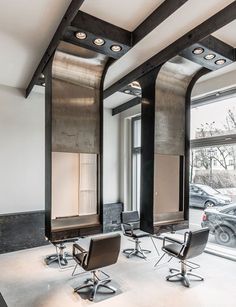 the salon is clean and ready to be used for hairdresser's work