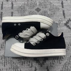 Rick Owen Low Jumbo Lace 44 Rick Owens Shoes, Dream Style, Rick Owens, Man Shop, Lifestyle, Collage, Sneakers, Lace, Pins