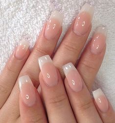 Nail Designs American Manicure, American Manicure Nails Acrylic Coffin, Short American French Nails, Acrylic Nails Ideas Natural Look, American Manicure Oval Nails, Coffin With French Tips, Acrylic Nails Ideas Natural Colors, Natural Acrylic Nails Coffin French Tip, American Acrylic Nails Natural