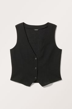 A regular fit vest made from a soft and airy linen blend. It has a plunging V-neck, a front button closure, and darts front & back for added structure. Regular fit.Short length.Made with linen and cotton. Linen Blouses, Linen Vest, Button Top, Linen Blouse, Black Linen, Estilo Boho, Linen Blend, Shirt Blouses, Top Outfits