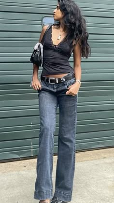 Jean Concert Outfit, Thrift Styling, 00s Mode, Looks Jeans, Looks Street Style, Mode Vintage, Mode Inspiration, 2000s Fashion