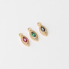 4PCS - Tiny Teardrop Dangle Charms, Zircon Emerald Mini Gold Charm, Minimalist Jewelry Making, Real 14K Gold Plated [P1383-PG] Item Details Measurement: 5 X 12mm Hole Size : 1.5mm Material: Brass, CZ Color: Real 14K Gold Plated Quantity: 4 Pieces Country of Origin : South Korea Mini Gold, Dangle Charms, Gold Charm, Minimalist Jewelry, South Korea, Emerald, Etsy Accessories, Gold Plate, Charms