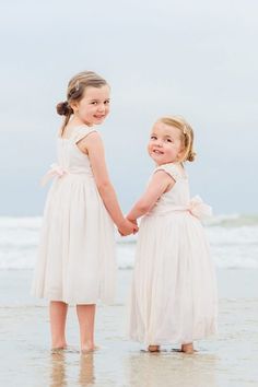 Beach Kids Photoshoot, Vacation With Kids, San Diego Vacation, Children Painting, Beach Photo Session, Gray Photography