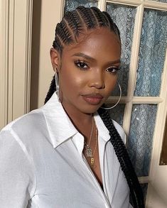 peau comme pearls💗 @ryandestiny #ryandestiny #brownskingirls #smile #melanin #blackexcellence #blackgirlmagic #blackgirls #melaninbeauty Ladies Hair, Feed In Braids Hairstyles, 4c Natural