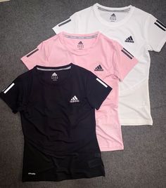 Adidas Sports Shirt, Sporty Shirt, Cute Nike Outfits, Soccer Outfits, Fitness Wear Outfits, Cold Fits, Muslimah Fashion Outfits, Football Outfits, Adidas Sport