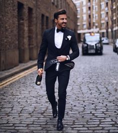 Mens Cocktail Outfit, Formal Outfit Ideas, Mens Formal Outfits, Wedding Suits Groom, Mens Fashion Smart, Ranveer Singh, Fashion Suits For Men, Men Formal