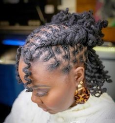 Short Dreadlocks, Lock Styles, Dreadlocks Styles, Bridesmaids Makeup, Dread Heads, Dread Styles, Sisterlocks Styles, Locs Styles