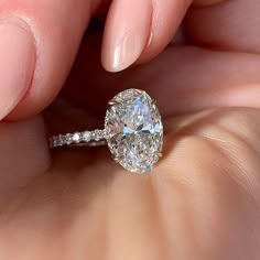 Oval Moissanite Ring, Antique Engagement Ring, Beautiful Engagement Rings, Halo Diamond Ring, Golden Girls, Dream Ring