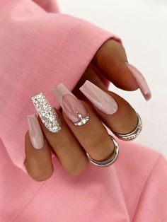 Nude And Silver Acrylic Nails, Ongles Beiges, Short Coffin Nails, Glam Nails, Autumn Nails, Classy Nails, Fancy Nails, Pretty Acrylic Nails, Dope Nails