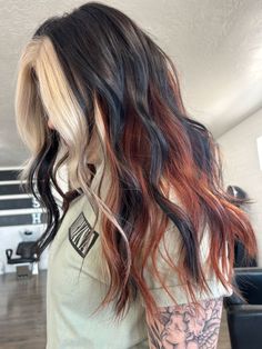 Strong Color Contrast Hair, Copper Hair Ideas With Blonde, Copper Block Color, Colors That Go With Black Hair, Black Tip Blonde Hair, Red Black And Blonde Hair Color Ideas, Hair Color Ideas Calico, Blonde Black Red Hair, 2024 Hair Inspiration