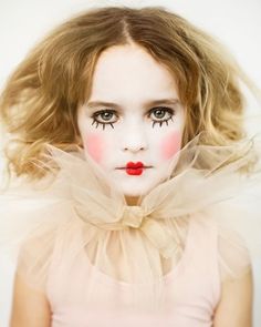 Clown Face Makeup, Karneval Diy, Circus Makeup, Makeup Doll, Hallowen Costume, Circus Costume, Diy Halloween Costumes Easy, Vintage Clown, Clown Costume