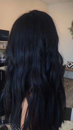 Indigo Hair, Midnight Blue Hair, Blue Black Hair Color, 2 Dollar Bill, Dior Style, Dark Blue Hair, Hair Tint, Jet Black Hair