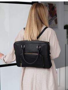 Laptop Bag For Women Business, Women Business Fashion, Elegant Laptop Bag, Stylish Black Dress, Laptop Handbag, Lap Top, Laptop Bag For Women, Tech Gear, Women Business