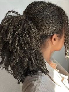 Growing Hair, Pelo Afro, Natural Hair Beauty, Curly Hair Inspiration, Coily Hair, Long Natural Hair, Natural Hair Inspiration, Natural Hair Tips, Curly Hair Tips