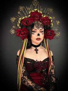 Dia de los Muertos Dark Red Roses Halo Crown Dia De Los Muertos Headpiece Ideas, Catrina Crown, Sugar Skull Halloween Costume, Sunburst Crown, Catrina Costume, Steampunk Fashion Women, Skull Santa, Skull Costume, Sugar Skull Costume