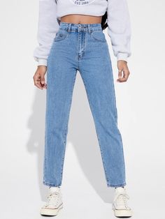 Jeans Pants Women High Waist, Casual Outfits With Straight Leg Jeans, Straight Jeans For Women, Fitted Straight Jeans, High Waist Straight Fit Jeans, Styling Mom Jeans High Waist, Straight Fit Jeans Outfit Women, High Waisted Straight Leg Jeans Outfit, High West Jeans