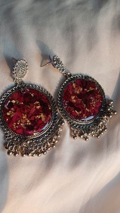 Indian Ornaments Jewelry, Resin Jhumka, Resin Aesthetic, Silver Anklets Designs, Fancy Accessories, Resin Jewelry Diy, Ankle Jewelry