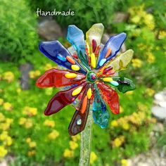 Fused Glass Garden Stake, hand made decorative planter stake - Inspire Uplift Fused Glass Flowers Garden Stakes, Fused Glass Garden Stakes, Fusing Glass Ideas, Fused Glass Ideas Tutorials, Glasfusing Ideas, Fused Flowers, Fused Glass Flowers, Tin Can Flowers, Live Flowers