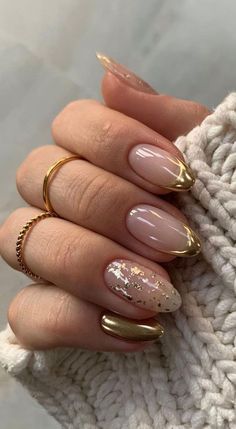 Bridesmaids Nails, Oval Nails, Classy Nails, Nail Arts, Gold Nails, Cute Acrylic Nails