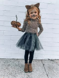 Kid Girl Halloween Costumes, Girls Halloween Costumes For Kids Diy, Diy Girl Costumes Halloween, Toddler Costumes Girl Diy, Diy Girl Costumes Kids, Costume Ideas Girls Kids, Diy Toddler Halloween Costumes Girl, Toddler Girl Halloween Costume Diy, Halloween Costumes For Kids Girls Cute