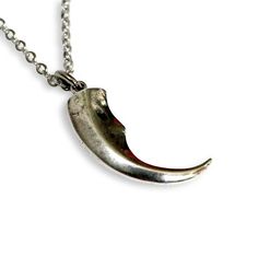 Wolverine Claw Pendant Necklace Wolverine Claws, Remembrance Necklaces, The Wolverine, Bear Claw, Bear Claws, Bird Skull, Grizzly Bear, Ring Collections, Bracelets And Charms