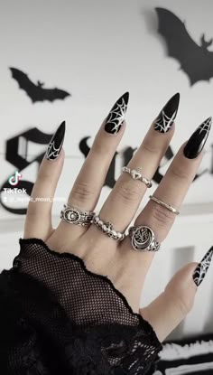 Goth Nails 2023, Simple Goth Nail Ideas, Black Goth Nails Ideas, Goth Nails Almond Shape, Goth Almond Nails Designs, Simple Goth Nail Designs, Black Pride Nails, Black Nail Art Gothic, Simple Nail Designs Black