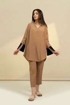 Simple Dress Casual, Latest Dress Design, Trendy Shirt Designs, Pakistani Fashion Casual, Casual Indian Fashion, Casual Wear Dress, Simple Pakistani Dresses