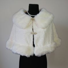 Material: Faux fur Color: Ivory Size: One size fits all Condition: 100% brand new Shipping time: 20 working days It is made of newly listed high-quality fabrics, with innovative styles, noble and elegant, warm and comfortable. We accept returns. Cape Wedding, Faux Fur Shawl, Shawl Wedding, Wedding Fur, Wedding Veils Lace, Bridal Shawl, Fur Clothing, Fur Shawl, Ivory Bridal