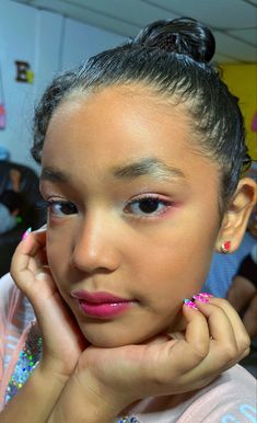 Flower Girl Makeup Kids, Toddler Makeup, Circus Hair, Natural Hair Stylists, Simple Makeup Looks