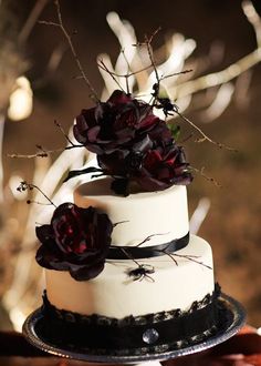 If you are planning a Halloween or a Goth-inspired wedding, this roundup will help you to decide on one of the most important things – your cake! A Hallowedding cake is often a real piece of confectionary art... White And Black Wedding, Gothic Wedding Cake, Gothic Cake, Halloween Wedding Cakes, Burgundy Wedding Cake, Halloween Cake Decorating, Random Photography, Inspired Photoshoot, Halloween Themed Wedding