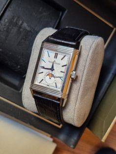 Jaeger-LeCoultre Reverso Duoface Listing: $10,340 Jaeger-LeCoultre Reverso Tribute large duoface moonphase, Reference number Q3958420; Steel; Manual winding; Condition Good; Year 2018; Watch with origina Jäger Lecoultre Reverso, Reverso Jaeger Lecoultre, Jaeger Lecoultre Reverso, Jaeger Lecoultre Watches, Stylish Watches Men, Affordable Watches, Men's Vintage Watch, Retro Watches, Good Year