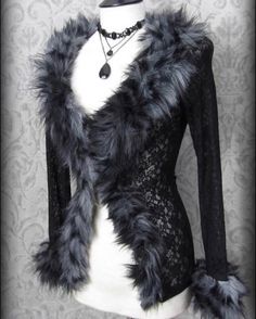 Black Jacket With White Fur, Winter Gothic Outfits, Vampirecore Outfits, Gothic Winter Outfit, Y2k Goth Aesthetic, Luxury Goth, Goth Dresses, Vamp Goth, Goth Jacket