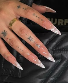 Jojo Nails, Trendy Nails Stiletto, Wife Nails, Stilleto Nails Designs, Long Almond Nails, Airbrush Nails, White Acrylic Nails, Stiletto Nails Designs