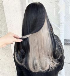 Navy Goth, Middle Part Ponytail, Blonde Underneath Hair, Hair Dyed Underneath, Underneath Hair Color Ideas, Blonde Underneath, Underneath Hair Color, Underneath Hair