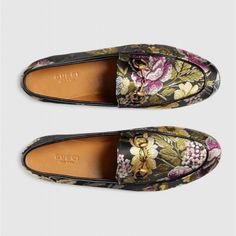 A Lesson In Putting Outfits Together – LindaWaldon.com Loafers Outfit, Gucci Loafers, Prom Hairstyles For Short Hair, Advanced Style