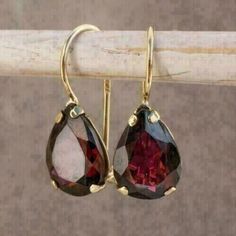 Burgundy Earrings, Garnet Drop Earrings, Red Garnet Earrings, Gem Earrings, Garnet Jewelry, Styl Boho, Garnet Earrings, Hanging Earrings, Gold Drop Earrings