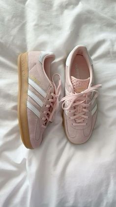 #adidas #pink #pinterest #virtualstylist Light Pink Adidas Gazelle, Light Pink Gazelle, Pink Gazzels, Pink Spezial Adidas, School Shoes Ideas, Summer Shoes 2024, Adidas Pink Shoes, Pink Sambas