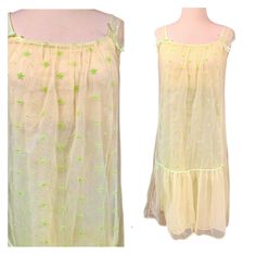 So pretty jn person! The pics do not do this justice! No imperfections observed. Tagged a size Medium. Measures out to a modern size L/XL Measures . Bust: 44 Length: 36 Green Summer Nightgown For Sleepover, Green Sleeveless Summer Nightgown, Green Summer Nightgown, Spring Beach Sheer Nightgown, Sheer Nightgown For Beach Spring Season, Sheer Nightgown For Beach In Spring, Sheer Summer Nightgown For Bedtime, Green Summer Nightgown For Sleep, Sheer Nightgown For Spring Sleepover