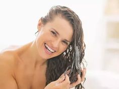 Haarausfall ist für viele Betroffenen nicht nur ein ästhetisches Problemsondern belastet auch die PsycheDoch was lässt sich mit einfachen Mitteln gegen den Haarverlust unternehmen Repair Hair Breakage, Indigo Powder For Hair, Best Hair Conditioner, Fall Beauty Trends, Hair Masks, Dry Damaged Hair, Hair Breakage, Healthy Hair Growth