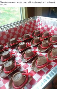 there are many hats on top of each other in the tin foil tray, ready to be eaten