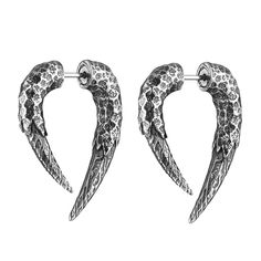 PRICES MAY VARY. Antelope Horn Earring: Retro gothic punk antelope horn design, classic simplicity. Every detail has been polished, authentic to the touch and extremely visual, comfortable to wear and a great choice for a club or Halloween party. Clothing to match the rock, goth and hip-hop styles Materials: Made of high-quality stainless steel with a delicate pattern that does not fade, hypoallergenic, rust, deform, making this earring durable and suitable for long wear without damaging the ski Punk Piercings, Antelope Horns, Biker Party, Horn Earrings, Earrings For Men, Gothic Punk, Jewelry Companies, Party Jewelry, Post Apocalyptic