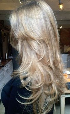 90’s blowout haircut #blowout #blonde #90sblowout #haircut Cabello Afro Natural, Rambut Brunette, Long Hair Cuts