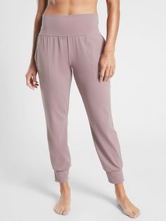 Athleta Salutation Jogger in Powervita #531288 Flora Mauve SIZE M TALL EXCELLENT USED CONDITION (LIKE NEW) $89.00 FIT & SIZING Semi-fitted with a high-rise waistband that holds you in ***Inseam: Regular: 26.5" Petite: 24.5" Tall: 29.5" PRODUCT DETAILS FOR: Layering up to and from yoga or studio workouts FEEL: Powervita™ fabric is buttery soft with support that feels like a gentle hug FAVE: Curved seam on bottom flatters your form #531288 FABRIC + CARE Nylon/Lycra WICKING. Pulls sweat away from t Fitness Studio, Tag Sale, Pink Blush, Brands Outlet, New Item, Jogger Pants, Fabric Care, Blush Pink, Pajama Pants