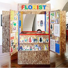 an art exhibit is shown with the words florist on it's screen